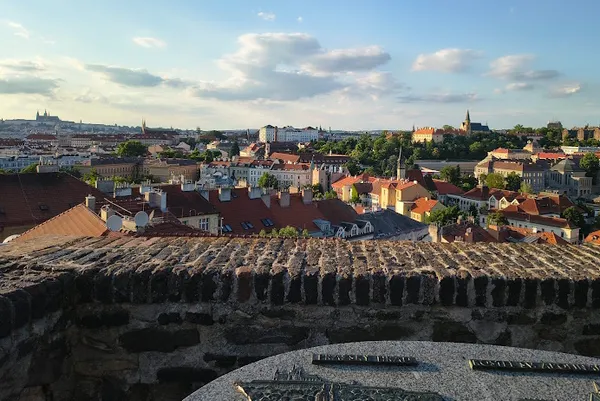 Wyszehrad - pomiędzy legendą, pamięcią i panoramą Pragi