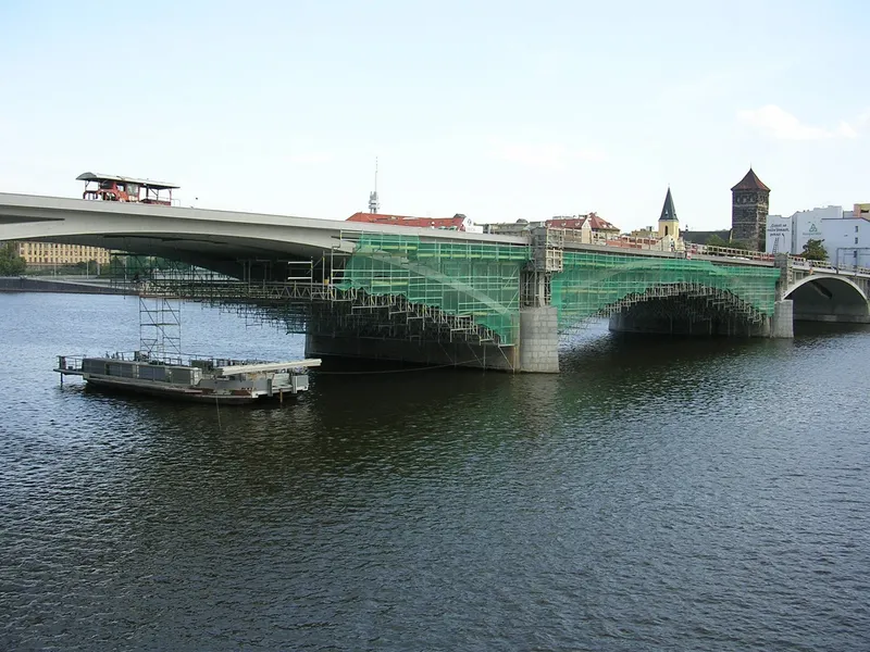 Most Štefánika w Pradze